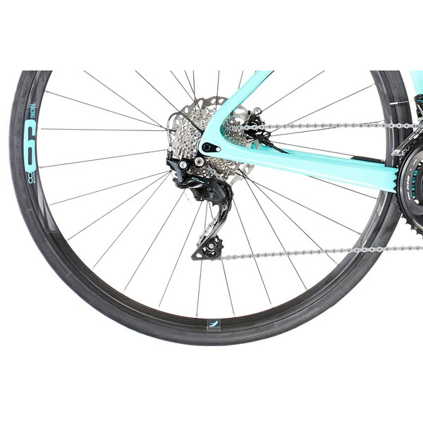 Bicicletta Da Corsa BIANCHI INFINITO XE DISC Shimano 105 R7000 34/50 Turchese 2023 9 Bicicletta Da Corsa BIANCHI INFINITO XE DISC Shimano 105 R7000 34/50 Turchese 2023 - immagine 7