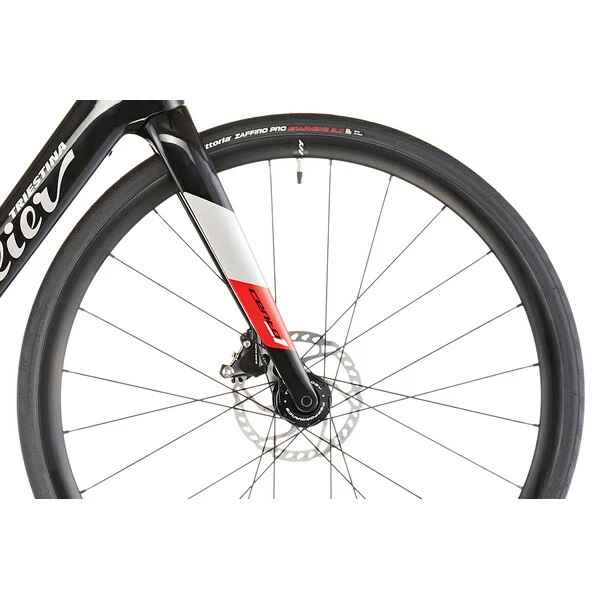 Bicicletta Da Corsa Elettrica WILIER TRIESTINA CENTO1 HYBRID FLATBAR Shimano 105 R7020 34/50 Nero 2023 4 Bicicletta Da Corsa Elettrica WILIER TRIESTINA CENTO1 HYBRID FLATBAR Shimano 105 R7020 34/50 Nero 2023 - immagine 3